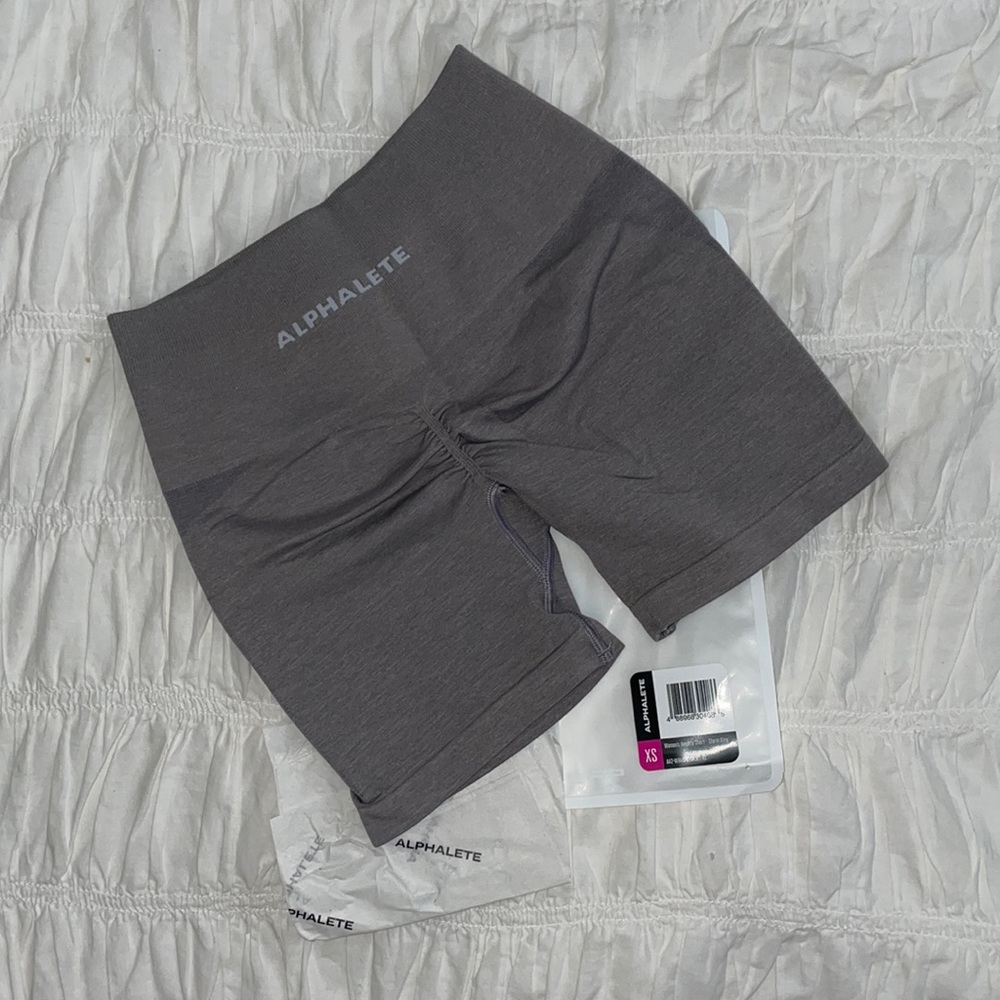 NEW Alphalete Amplify Storm Grey 4.5 inch Shorts Size Extra Small